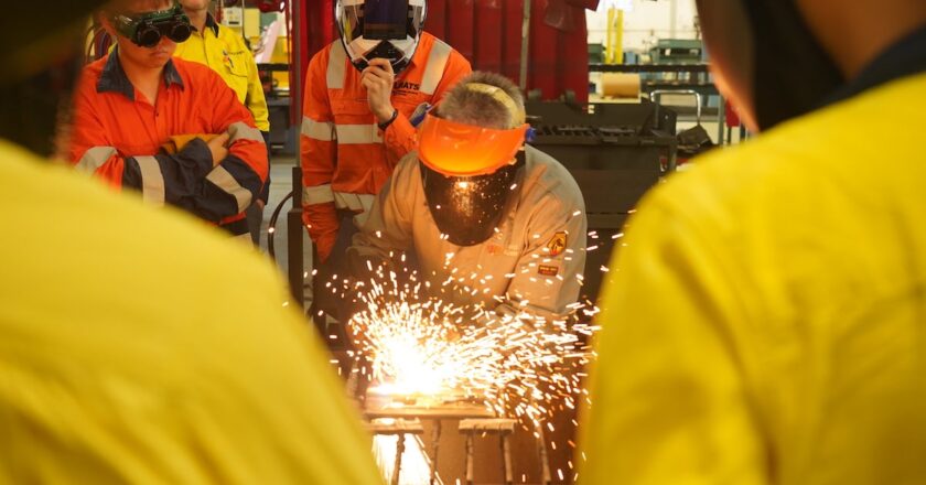 Weld Australia announced the launch of two free online welder safety training courses for welders and for welding engineers and supervisors.